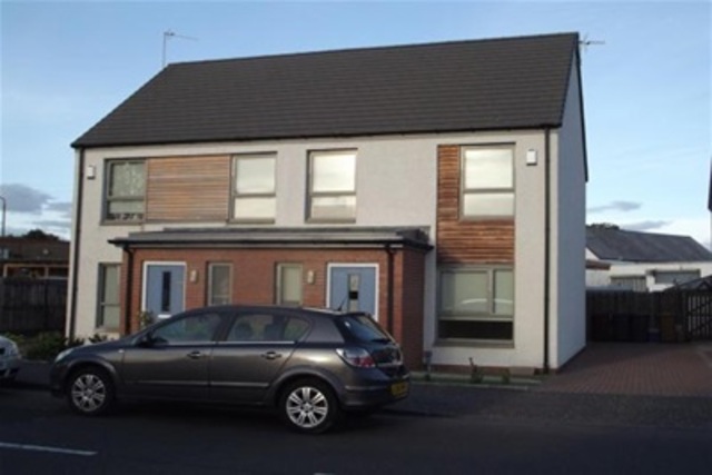  Image of 3 bedroom Semi-Detached house to rent in Raploch Road Stirling FK8 at Stirling Town Stirling Stirling, FK8 1RS