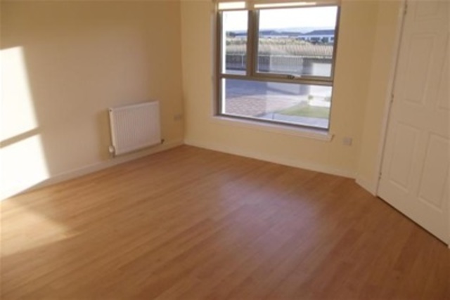  Image of 3 bedroom Semi-Detached house to rent in Raploch Road Stirling FK8 at Stirling Town Stirling Stirling, FK8 1RS