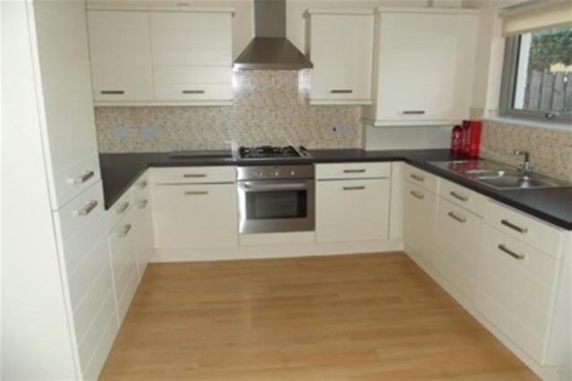  Image of 3 bedroom Semi-Detached house to rent in Raploch Road Stirling FK8 at Stirling Town Stirling Stirling, FK8 1RS