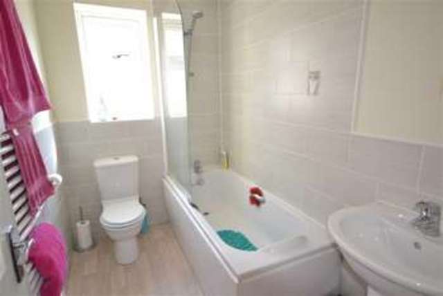  Image of 3 bedroom Property for sale in Rawson Way Hornsea HU18 at Rawson Way Hornsea Hornsea, HU18 1DH