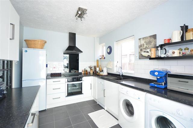  Image of 2 bedroom Bungalow for sale in Rhodes Gardens Broadstairs CT10 at Broadstairs Kent Broadstairs, CT10 1BP