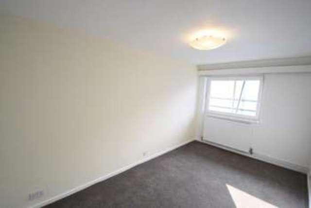  Image of 1 bedroom Flat to rent in Rhodeswell Road London E14 at Rhodeswell Road  London, E14 7TL
