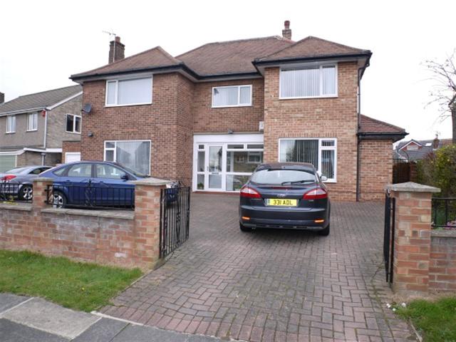  Image of 7 bedroom Detached house for sale in Rockwood Road Calverley Pudsey LS28 at Calverley  Farsley, LS28 5AB