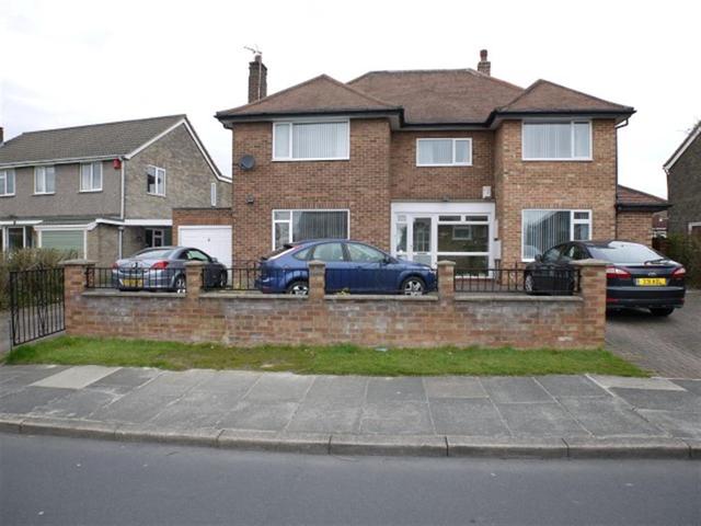  Image of 7 bedroom Detached house for sale in Rockwood Road Calverley Pudsey LS28 at Calverley  Farsley, LS28 5AB