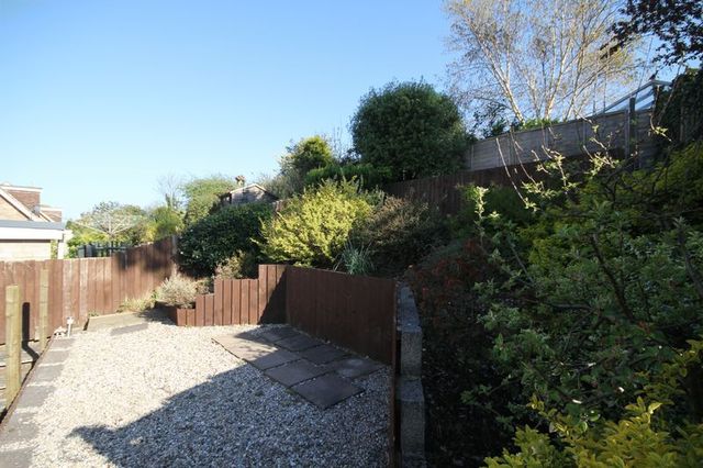  Image of 3 bedroom Semi-Detached house to rent in Roselands Drive Paignton TQ4 at Roselands Drive  Paignton, TQ4 7RW