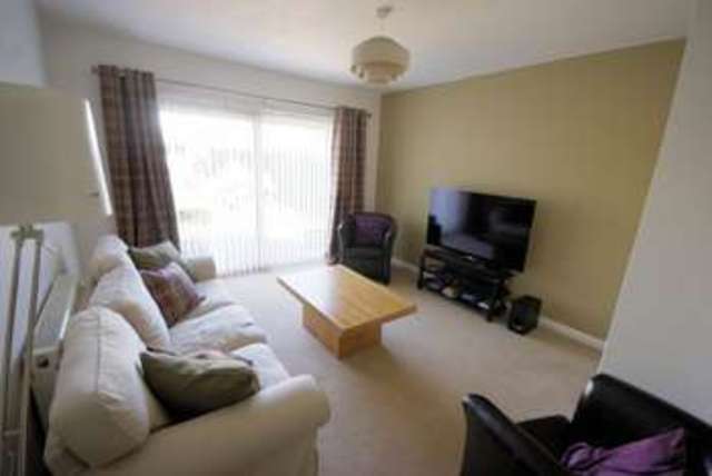  Image of 3 bedroom Detached house for sale in Raynes Road Lee-on-the-Solent PO13 at Raynes Road  Lee-On-The-Solent, PO13 9AL