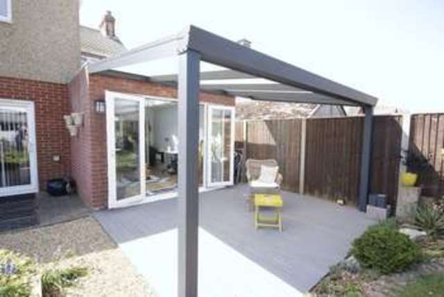  Image of 3 bedroom Detached house for sale in Raynes Road Lee-on-the-Solent PO13 at Raynes Road  Lee-On-The-Solent, PO13 9AL