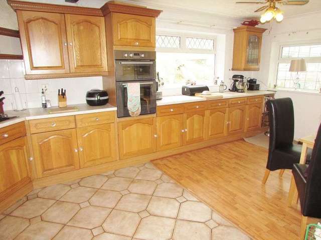  Image of 4 bedroom Detached house for sale in Chapel Road Llanharan Pontyclun CF72 at Chapel Road  Pontyclun, CF72 9QB
