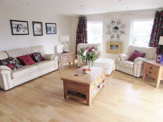  Image of 4 bedroom Detached house for sale in Chapel Road Llanharan Pontyclun CF72 at Chapel Road  Pontyclun, CF72 9QB
