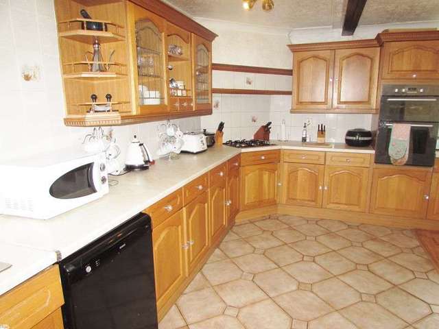  Image of 4 bedroom Detached house for sale in Chapel Road Llanharan Pontyclun CF72 at Chapel Road  Pontyclun, CF72 9QB