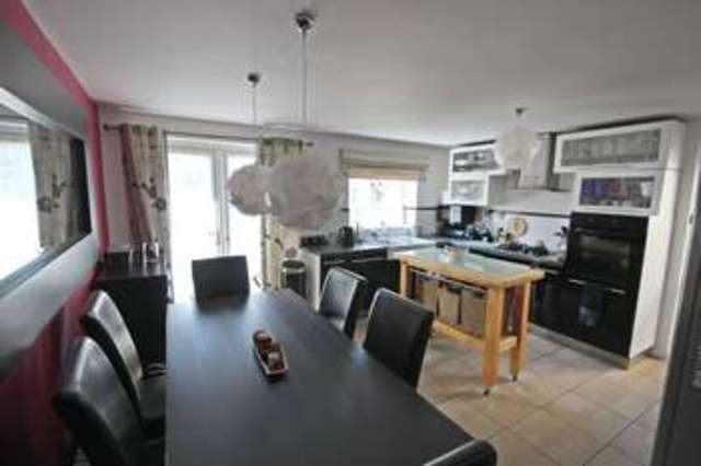  Image of 3 bedroom Semi-Detached house for sale in Colin Road Luton LU2 at Colin Road  Luton, LU2 7RU