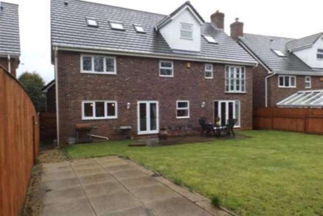  Image of 5 bedroom Detached house to rent in Rowton Rise Standish Wigan WN1 at Wigan, WN1 2TU
