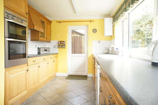 Image of 4 bedroom Detached house for sale in Russet Close Sonning Common Reading RG4 at Russet Close Sonning Common Reading, RG4 9LQ