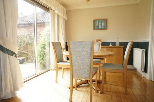  Image of 4 bedroom Detached house for sale in Russet Close Sonning Common Reading RG4 at Russet Close Sonning Common Reading, RG4 9LQ