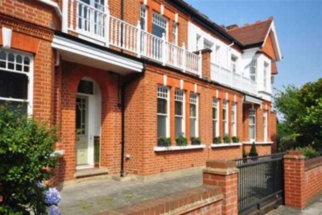 Image of 5 bedroom Detached house to rent in Rusthall Avenue London W4 at London, W4 1BW
