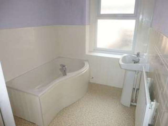  Image of 1 bedroom Flat to rent in Rutland Road Skegness PE25 at Rutland Road  Skegness, PE25 2AZ