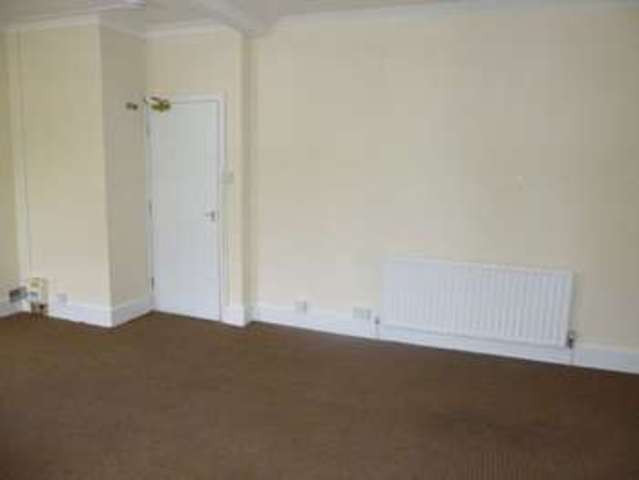  Image of 1 bedroom Flat to rent in Rutland Road Skegness PE25 at Rutland Road  Skegness, PE25 2AZ