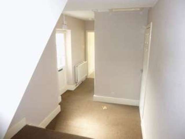 Image of 1 bedroom Flat to rent in Rutland Road Skegness PE25 at Rutland Road  Skegness, PE25 2AZ