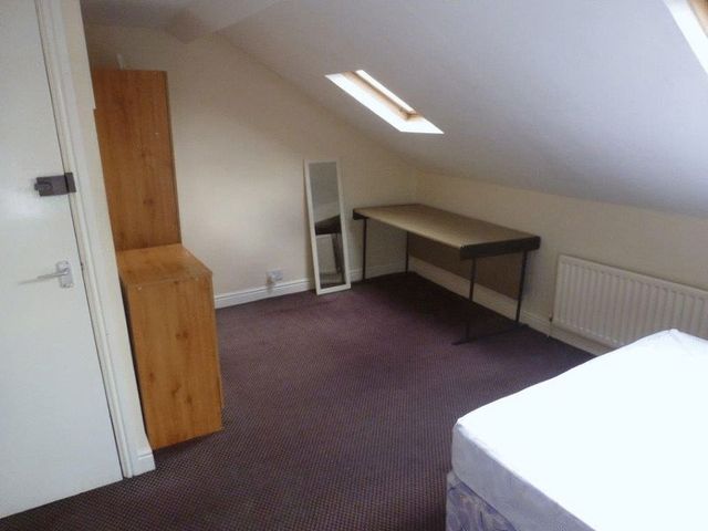  Image of 5 bedroom Flat to rent in Salters Road Gosforth Newcastle upon Tyne NE3 at Salters Road Array Gosforth, NE3 1DX