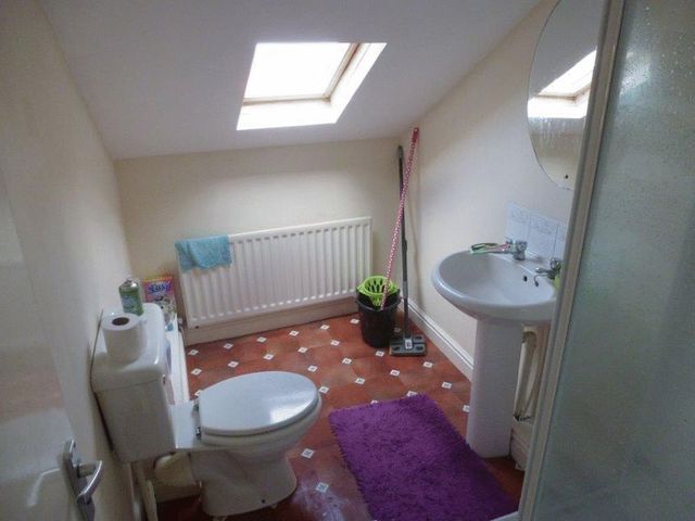  Image of 5 bedroom Flat to rent in Salters Road Gosforth Newcastle upon Tyne NE3 at Salters Road Array Gosforth, NE3 1DX