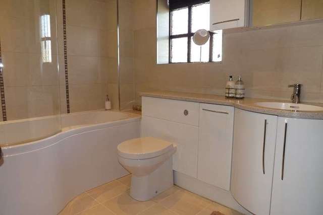 Image of 3 bedroom Detached house for sale in Sambourn Close Solihull B91 at Sambourn Close  Solihull, B91 2SA