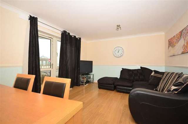 Image of 2 bedroom Ground Flat for sale in Sandgate High Street Sandgate Folkestone CT20 at Sandgate Folkestone Folkestone, CT20 3RP