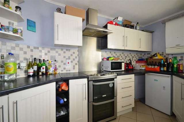 Image of 2 bedroom Ground Flat for sale in Sandgate High Street Sandgate Folkestone CT20 at Sandgate Folkestone Folkestone, CT20 3RP