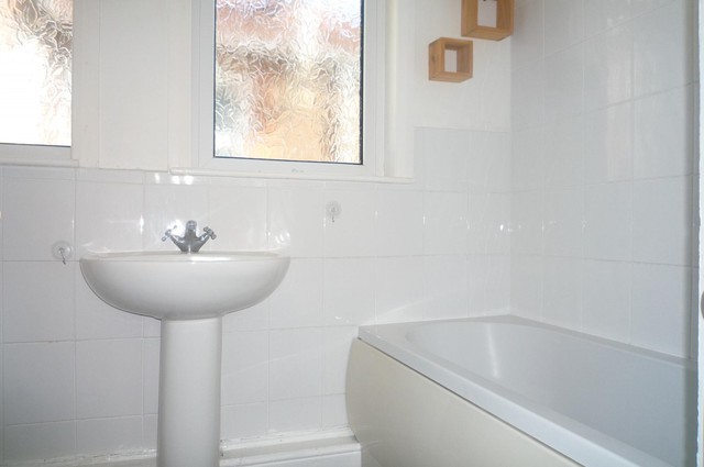  Image of 1 bedroom Flat to rent in Shadwell Road Portsmouth PO2 at Portsmouth, PO2 9EP