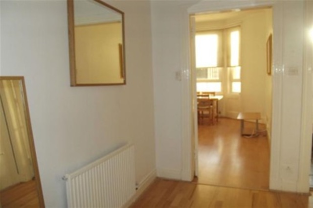  Image of 1 bedroom Flat to rent in Shakespeare Street Glasgow G20 at North Kelvinside Glasgow Glasgow, G20 8TJ