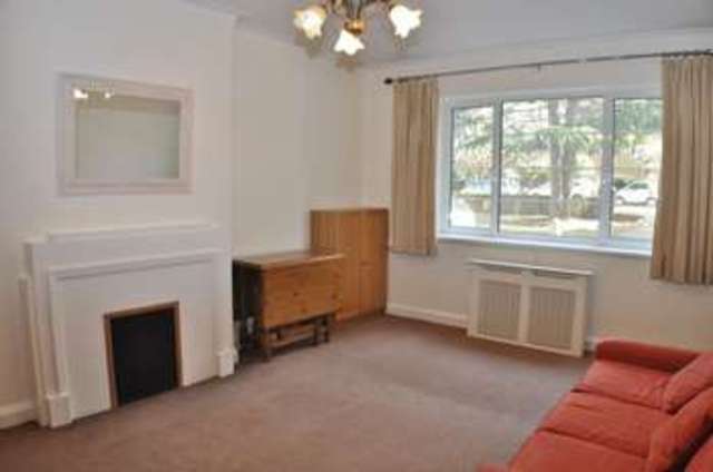  Image of 1 bedroom Flat for sale in Sheen Court Richmond TW10 at Sheen Court  Richmond, TW10 5DE