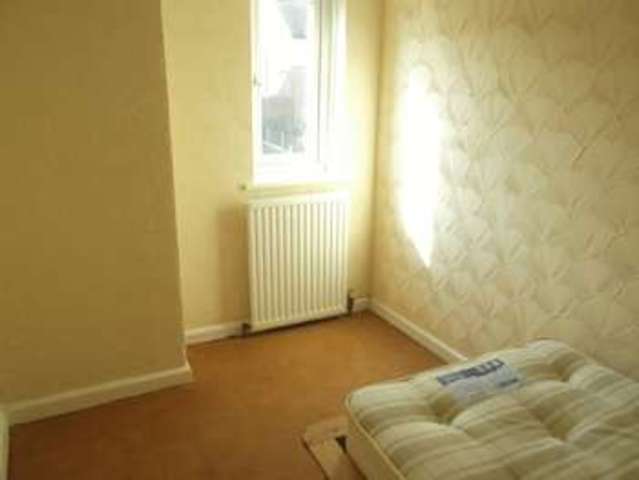  Image of 3 bedroom Terraced house for sale in Sheldon Avenue Wednesbury WS10 at Sheldon Avenue  Wednesbury, WS10 9DU