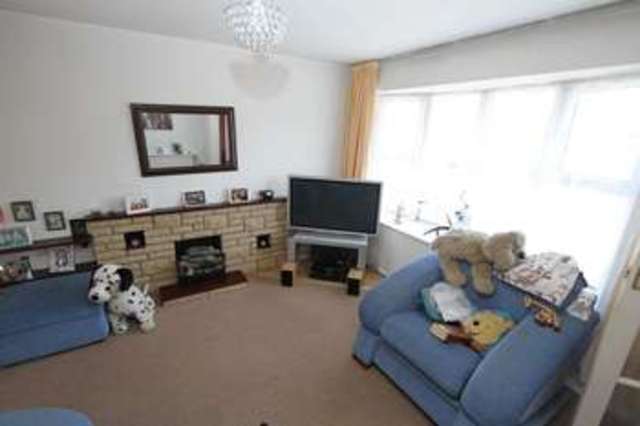  Image of 3 bedroom Semi-Detached house for sale in Sheldon Close Clevedon BS21 at Sheldon Close  Clevedon, BS21 6YE