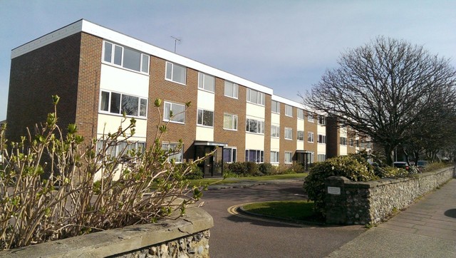  Image of 2 bedroom Flat to rent in Bath Road Worthing BN11 at Bath Road  Worthing, BN11 3PB