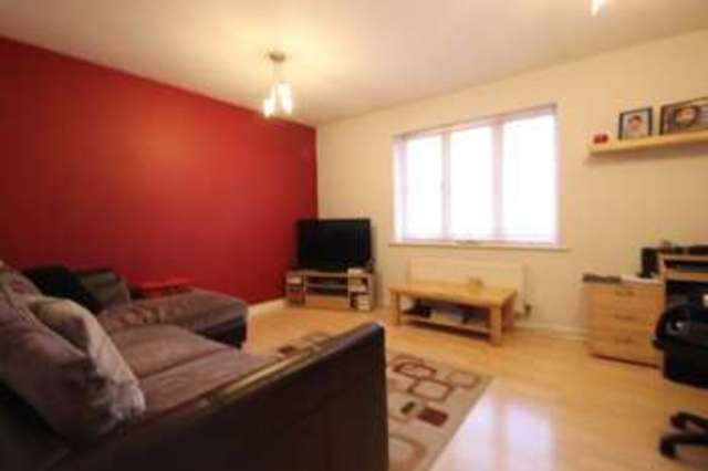  Image of 2 bedroom Flat to rent in Birch Court Sherman Gardens Chadwell Heath Romford RM6 at Sherman Gardens Chadwell Heath Romford, RM6 4AP