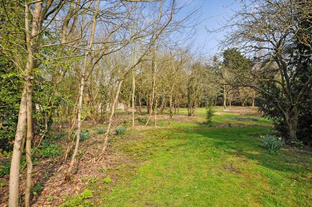  Image of 6 bedroom Detached house for sale in Henley Road Shillingford Wallingford OX10 at Henley Road Shillingford Wallingford, OX10 7EH
