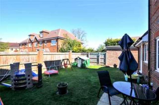  Image of 5 bedroom Semi-Detached house for sale in Shoppenhangers Road Maidenhead SL6 at Maidenhead Berkshire Maidenhead, SL6 2QA