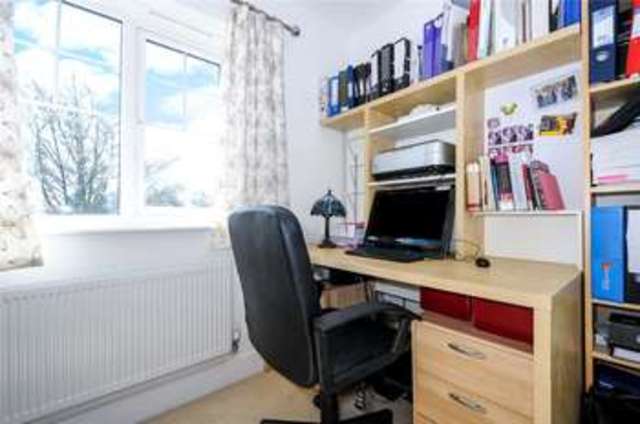  Image of 5 bedroom Semi-Detached house for sale in Shoppenhangers Road Maidenhead SL6 at Maidenhead Berkshire Maidenhead, SL6 2QA