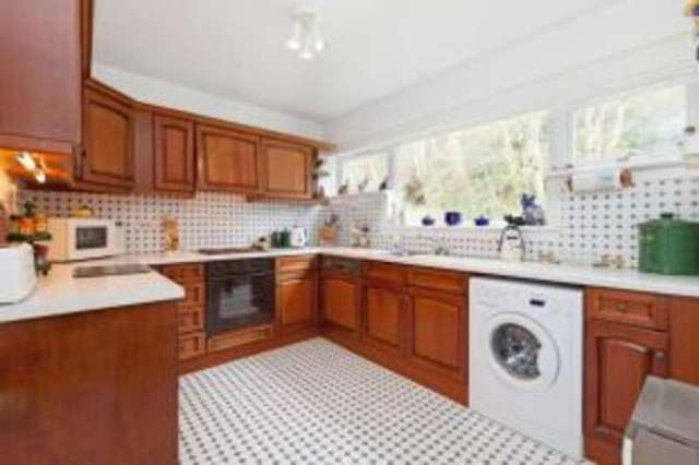  Image of 3 bedroom Maisonette for sale in Shuma Court Skelmorlie PA17 at Skelmorlie North Ayrshire Skelmorlie, PA17 5EJ