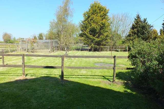  Image of 3 bedroom End of Terrace for sale in Ashton Road Siddington Cirencester GL7 at Siddington Siddington, GL7 6HB