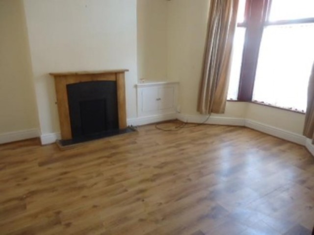  Image of 3 bedroom Terraced house to rent in Silverdale Avenue Old Swan Liverpool L13 at Tuebrook  Liverpool, L13 7EZ