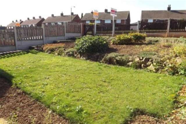  Image of 3 bedroom Semi-Detached house to rent in Slant Lane Shirebrook Mansfield NG20 at Mansfield, NG20 8QW