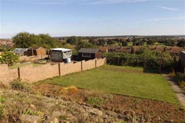  Image of 3 bedroom Semi-Detached house to rent in Slant Lane Shirebrook Mansfield NG20 at Mansfield, NG20 8QW