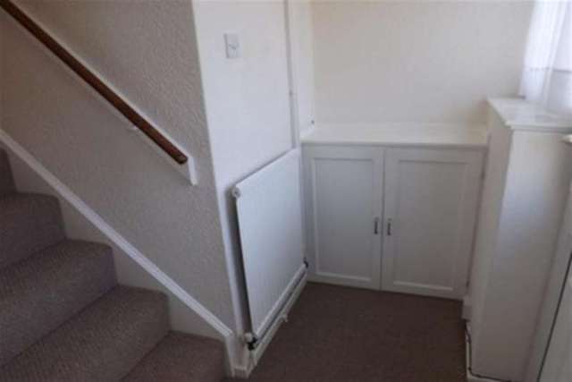  Image of 3 bedroom Semi-Detached house to rent in Slant Lane Shirebrook Mansfield NG20 at Mansfield, NG20 8QW