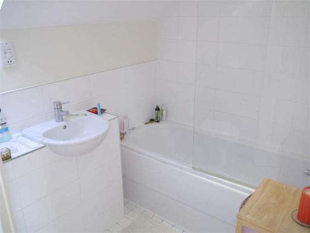  Image of 1 bedroom Apartment for sale in Snuff Street Devizes SN10 at Snuff Street  DEVIZES, SN10 1FG
