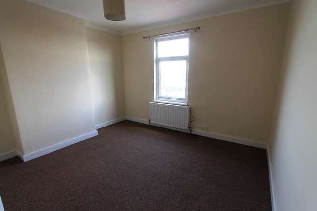  Image of 2 bedroom End of Terrace to rent in Snydale Road Cudworth Barnsley S72 at Cudworth Barnsley Cudworth, S72 8LG