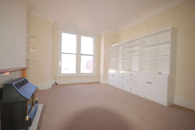  Image of 1 bedroom Flat to rent in South Promenade St. Annes Lytham St. Annes FY8 at Lytham St Annes Lancashire, FY8 1NP