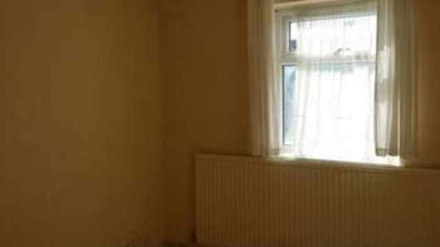  Image of 2 bedroom Flat to rent in Waterside Road Southall UB2 at Waterside Road  Southall, UB2 4RA
