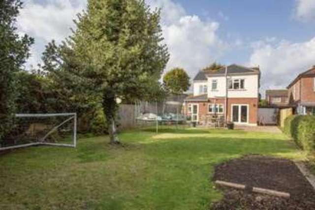  Image of 4 bedroom Detached house for sale in Southbourne Avenue Emsworth PO10 at Southbourne Avenue  Emsworth, PO10 8BB