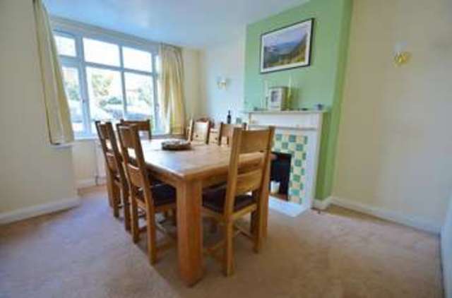  Image of 3 bedroom Semi-Detached house for sale in Southern Road Thame OX9 at Southern Road  Thame, OX9 2DZ