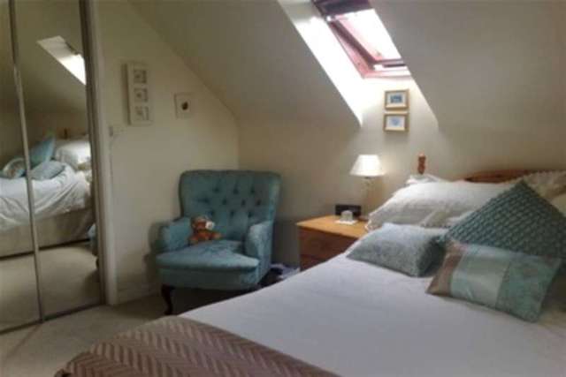  Image of 1 bedroom Flat to rent in Perryfield Road Crawley RH11 at Crawley, RH11 8AT